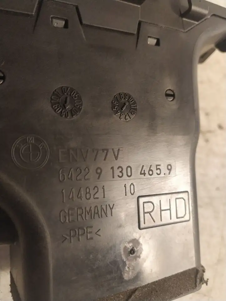BMW 3 E90 E91 (2005 - 2012) 9130465 Боковой воздушный дефлектор — фото 4