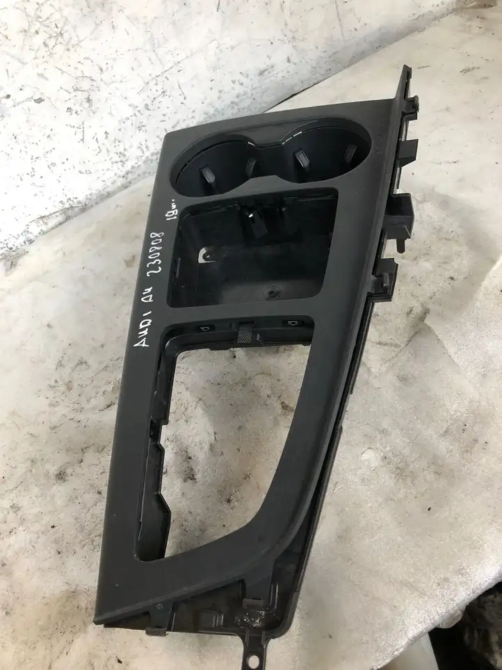 Audi A4 S4 B9 8W (2019 - ) 8w1864261c Рамка рычага КПП — фото 1