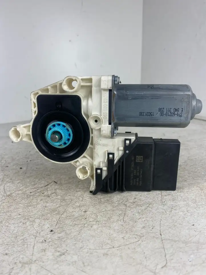Seat Leon (1P) (2005 - 2012) 1K0959704AF Стеклоподъемник задней двери — фото 2