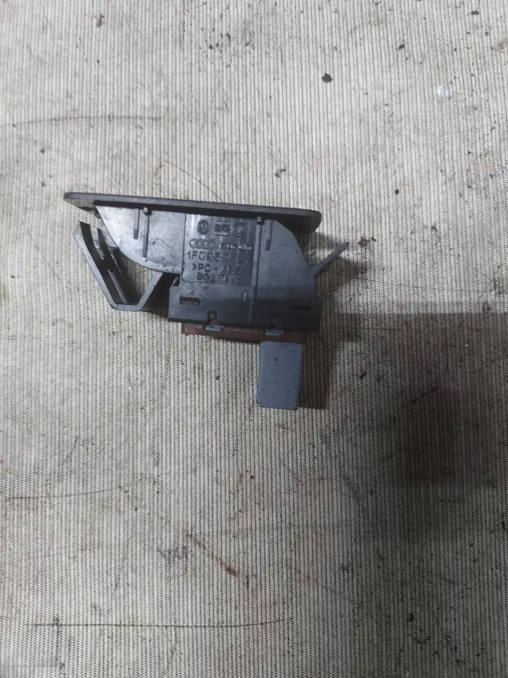 Volkswagen Touran I (2003 - 2010) 1F0959527 Блок кнопок стеклоподъемников — фото 2