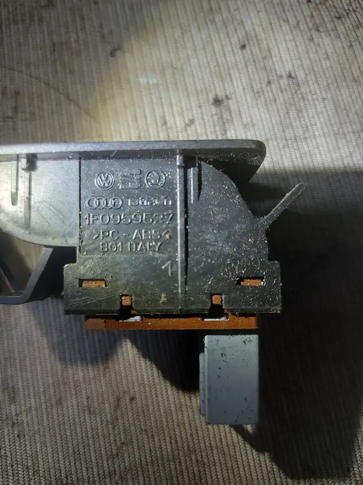 Volkswagen Touran I (2003 - 2010) 1F0959527 Блок кнопок стеклоподъемников — фото 3