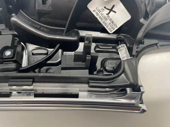 Mercedes-Benz CLS w257 (2018 - ) a2139053203 Кнопка ручного тормоза — фото 3