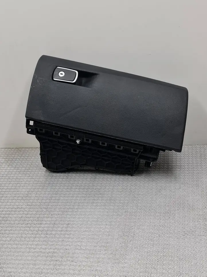 BMW 3 F30 F35 F31 (2012 - 2018) 72758410 Вещевой ящик — фото 1
