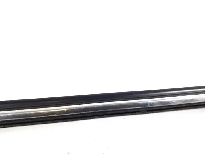 Toyota Avensis T250 (2003 - 2006) 75720-20491 Накладка стекла передней двери — фото 3