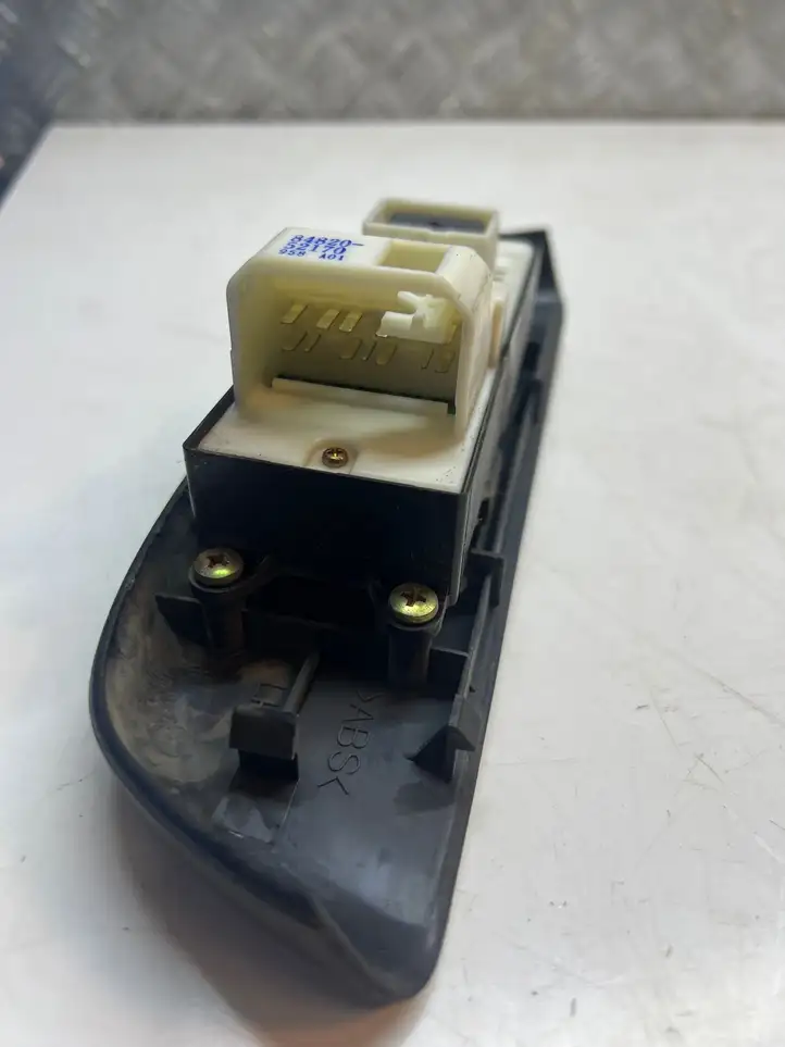 Toyota Yaris Verso (1999 - 2005) 8482052170 Блок кнопок стеклоподъемников — фото 2