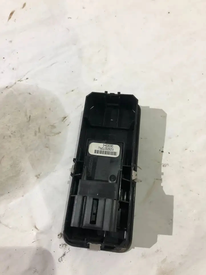 Land Rover Range Rover Sport L320 (2005 - 2009) YUD501070PVJ Блок кнопок стеклоподъемников — фото 3
