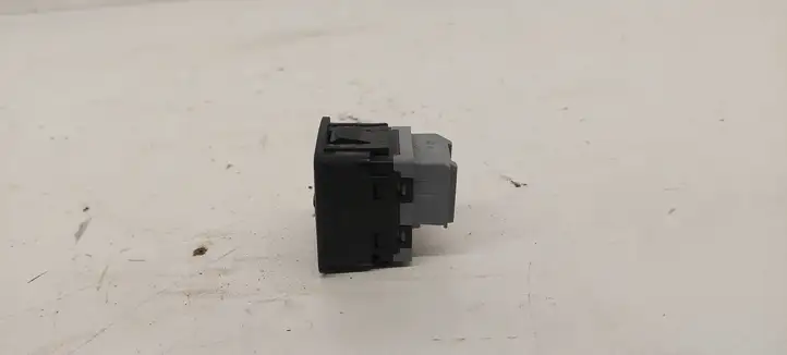 Audi A3/S3 8P (2003 - 2005) 8P0962109 Другие включатели / ручки/ переключатели — фото 2