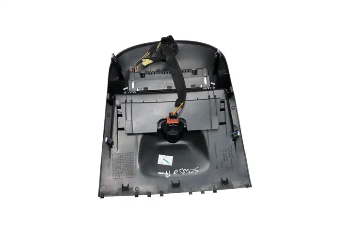 Fiat Scudo (2007 - 2016) 980730708000 Блок Hi-Fi аудиосистемы — фото 3
