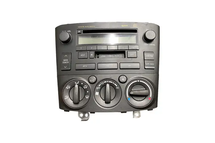 Toyota Avensis T250 (2003 - 2006) 8612005070 Магнитола / мультимедийная система — фото 1