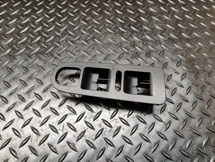 Seat Alhambra (Mk2) (2010 - 2017) 7N0868247 Накладка кнопки стеклоподъемника — фото 1