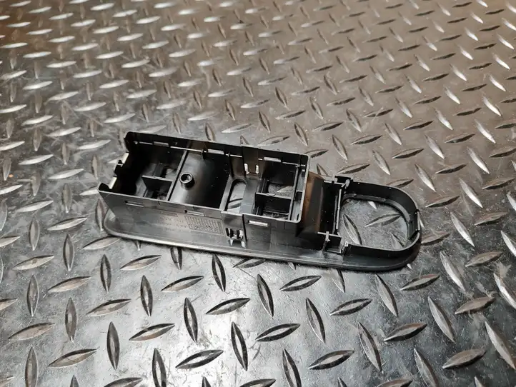 Seat Alhambra (Mk2) (2010 - 2017) 7N0868247 Накладка кнопки стеклоподъемника — фото 4
