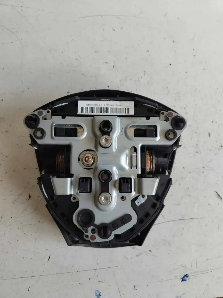 Toyota Auris 150 (2006 - 2012) 6062481 Подушка безопасности руля — фото 2