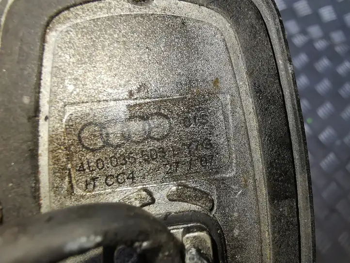 Audi Q7 4L (2005 - 2009) 4L0035503L GPS антенна — фото 4