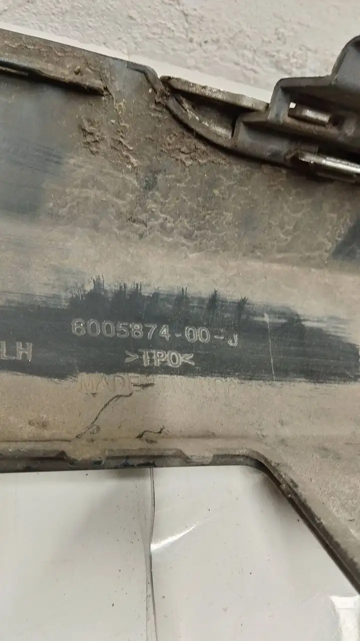 Tesla Model S (2016 - 2021) 600587400J Порог кузова — фото 4