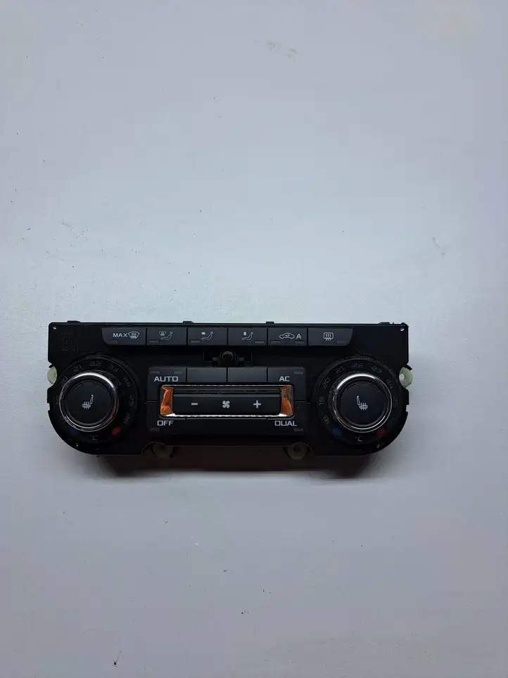 Skoda Superb B6 (3T) (2008 - 2015) 3t0907044bs Блок управления климат-контролем — фото 1