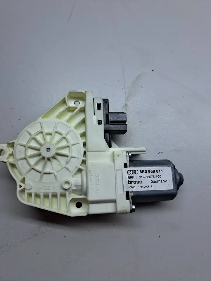 Audi A4 S4 B8 8K (2007 - 2011) 8K0959811 Стеклоподъемник задней двери — фото 2