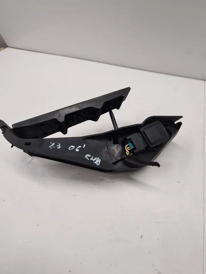 BMW X3 E83 (2003 - 2010)  6766930 Педаль акселератора