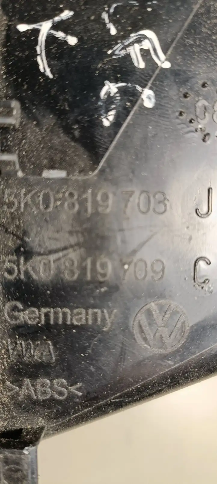 Volkswagen Golf VI (2009 - 2013) 5K0819703J Центральный воздушный дефлектор — фото 1