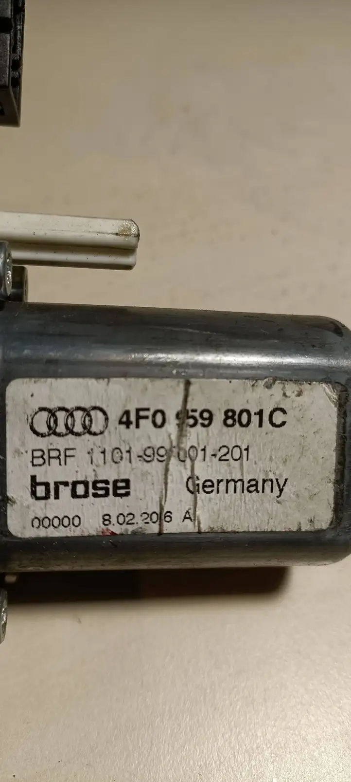 Audi A6 S6 C6 4F (2004 - 2008) 4F0959801C Стеклоподъемник задней двери — фото 4
