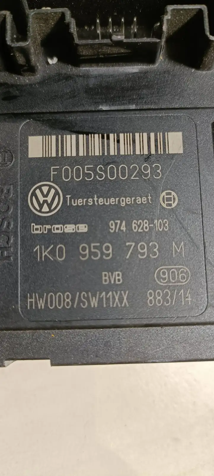 Volkswagen PASSAT B6 (2005 - 2010) 1K0959793M Мотор стеклоподъемника передний — фото 3