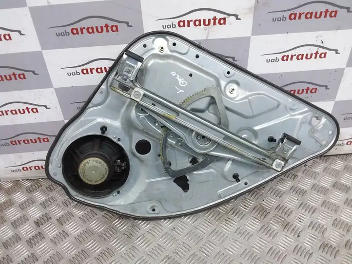 Ford Focus C-MAX (2003 - 2010) 3M51R045H23BA Механический стеклоподъемник задней двери — фото 3