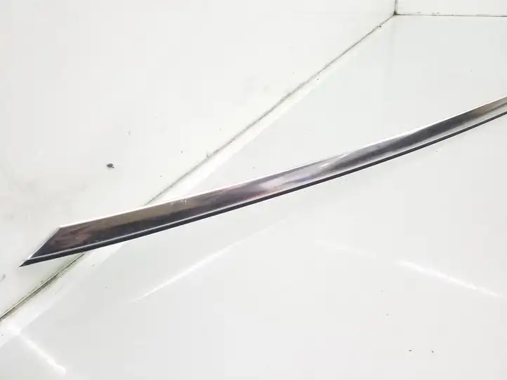 Mercedes-Benz E A207 (2010 - 2017) A2076730883 Накладка стекла передней двери — фото 2