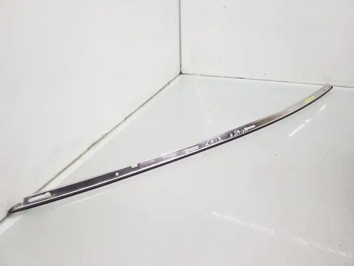 Mercedes-Benz E A207 (2010 - 2017) A2076730783 Накладка стекла передней двери — фото 3