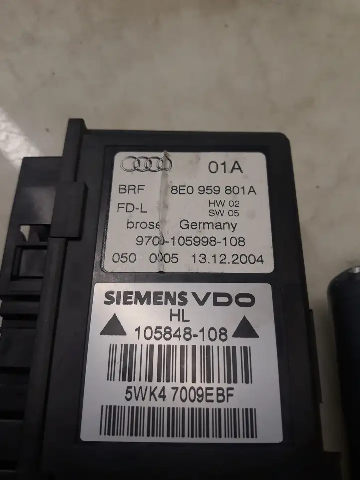 Audi A4 S4 B7 8E 8H (2004 - 2009) 8E0959801A Стеклоподъемник задней двери — фото 4