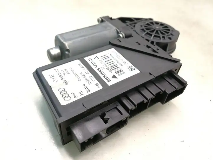 Audi A4 S4 B7 8E 8H (2004 - 2009) 8E0959801E Стеклоподъемник задней двери — фото 1