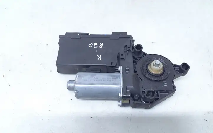 Audi A4 S4 B7 8E 8H (2004 - 2009) 0130821707 Стеклоподъемник задней двери — фото 1