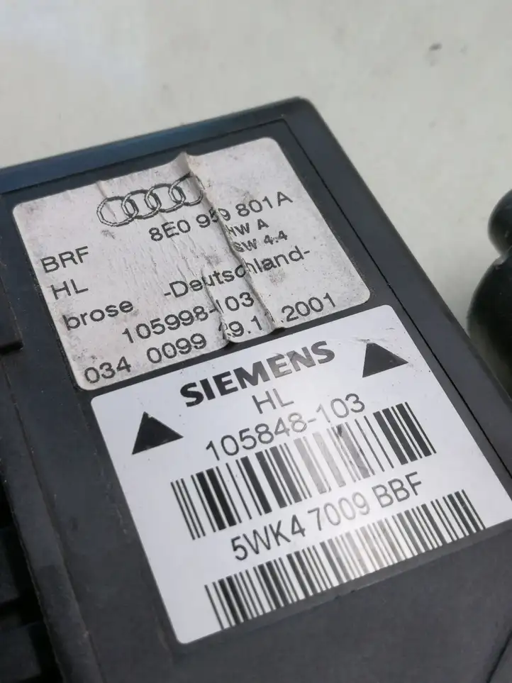 Audi A4 S4 B6 8E 8H (2000 - 2006) 8E0959801A Стеклоподъемник задней двери — фото 4