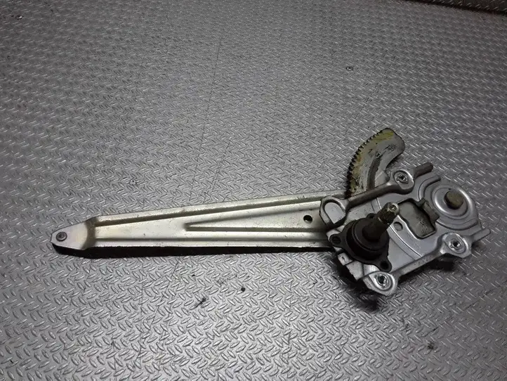 Toyota Yaris Verso (1999 - 2005) Механический стеклоподъемник задней двери — фото 1