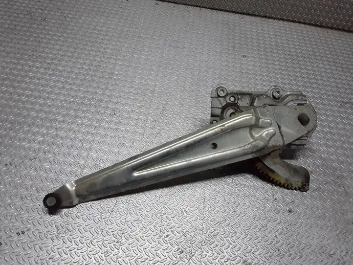 Toyota Yaris Verso (1999 - 2005) Механический стеклоподъемник задней двери — фото 2