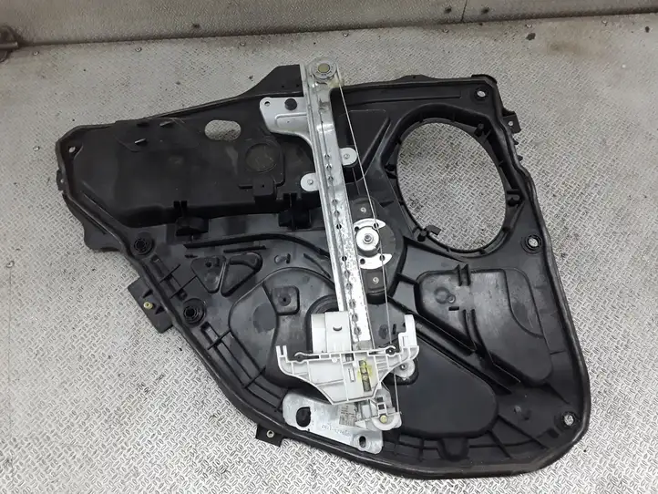 Ford Fusion (2002 - 2005) 2S61A045H22A Механический стеклоподъемник задней двери — фото 3
