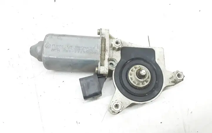 Volkswagen Golf IV (1998 - 2005) 1J1959802 Стеклоподъемник задней двери — фото 2