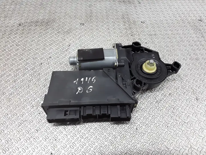 Audi (1999 - 2007) 8Z0959802A Стеклоподъемник задней двери — фото 1