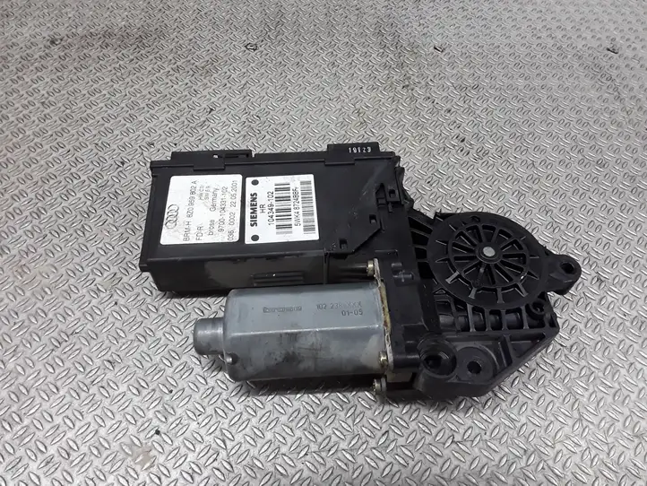 Audi (1999 - 2007) 8Z0959802A Стеклоподъемник задней двери — фото 3