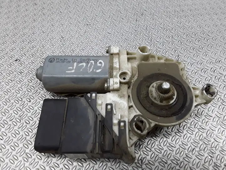 Volkswagen Golf IV (1998 - 2005) 101388100 Стеклоподъемник задней двери — фото 2
