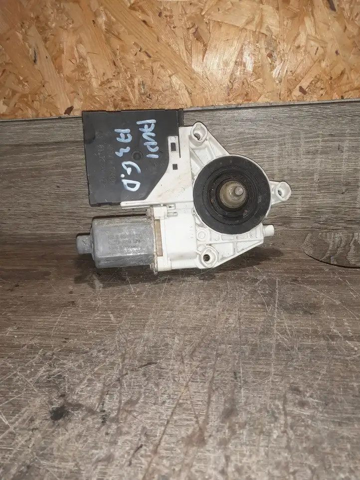 Audi A3/S3 8L (2000 - 2003) 8P4959802E Стеклоподъемник задней двери — фото 1