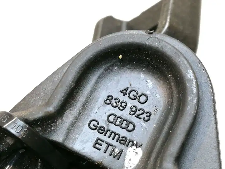 Audi A6 C7 (2011 - 2014) 4G0839267 Ограничитель задней двери — фото 4