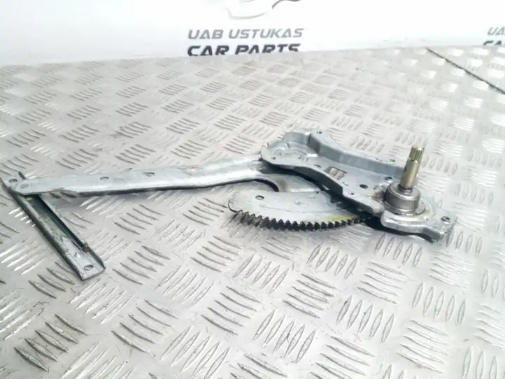 Nissan Almera Tino (2000 - 2003) Механический стеклоподъемник задней двери — фото 3