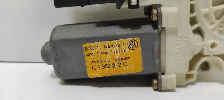 Volkswagen Bora (1998 - 2005) 9776101438202 Стеклоподъемник задней двери — фото 2