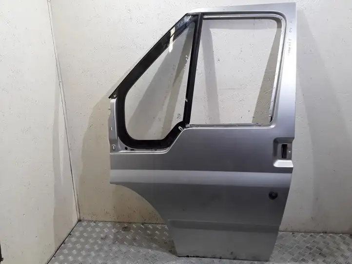 Ford Transit (2000 - 2006) Дверь — фото 1