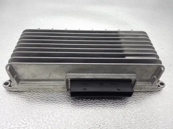 Audi A4 S4 B8 8K (2007 - 2011) 8T0035223AH Усилитель звука — фото 1