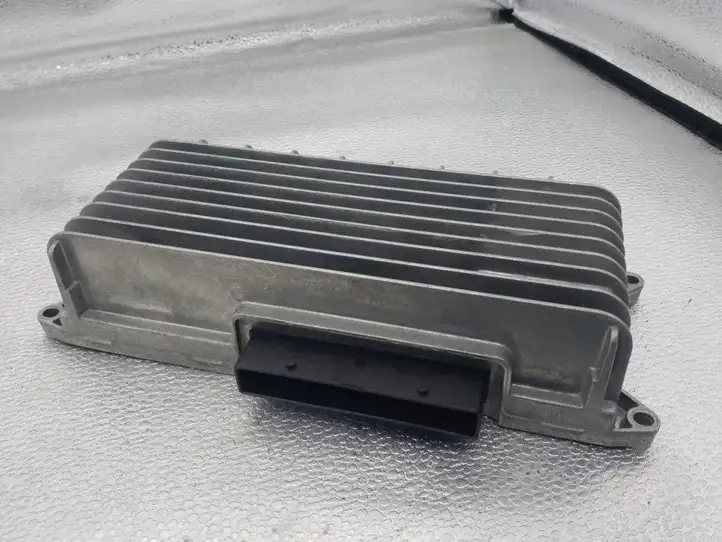 Audi A4 S4 B8 8K (2007 - 2011) 8T0035223AB Усилитель звука — фото 1
