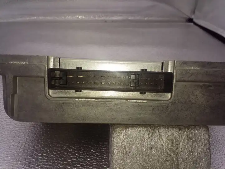 Audi A4 S4 B8 8K (2007 - 2011) 8T0035223AH Усилитель звука — фото 3