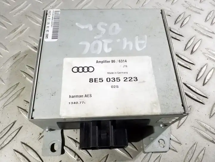 Audi A4 S4 B6 8E 8H (2000 - 2006) 8E5035223 Усилитель звука — фото 1
