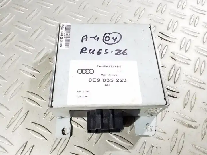 Audi A4 S4 B6 8E 8H (2000 - 2006) 8E9035223 Усилитель звука — фото 1