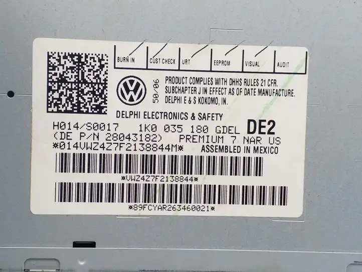 Volkswagen Jetta V (2005 - 2010) 1K0035180 Магнитола / мультимедийная система — фото 3