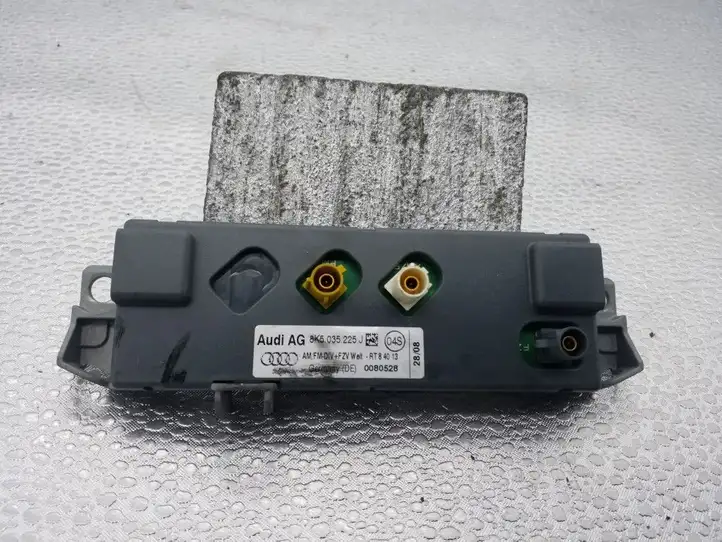 Audi A4 S4 B8 8K (2007 - 2011) 8K5035225J Усилитель антенны — фото 2